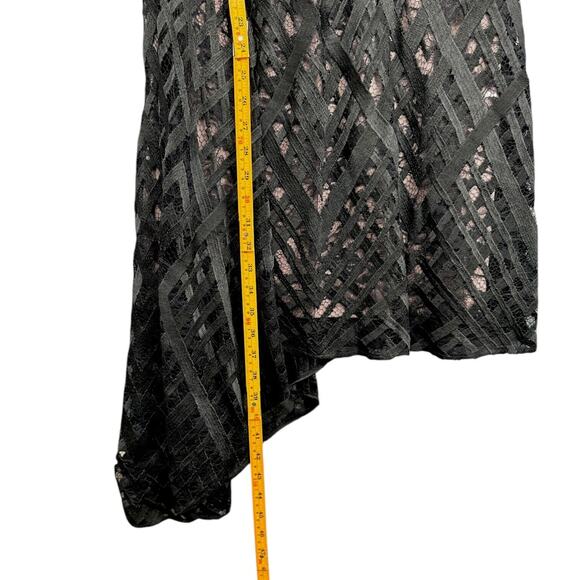 Aidan Mattox Black Lace V-neck Asymmetric Hem Sleeveless Whimsigoth Dress US 2 - Picture 9 of 9